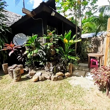 Moorea - Local Spirit Iti 2